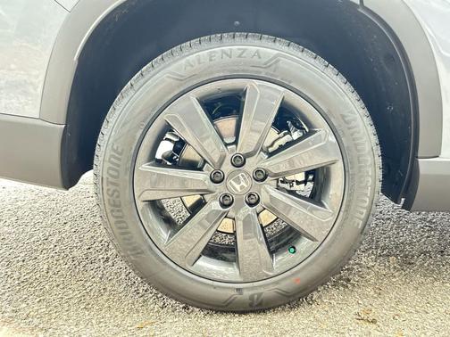 Sonic Gray Pearl 2026 Honda Pilot Sport