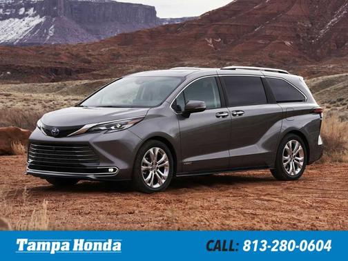 2022 Toyota Sienna XLE