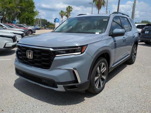 2025 Honda Pilot Touring