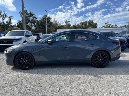 2024 Mazda Mazda3 Carbon Edition