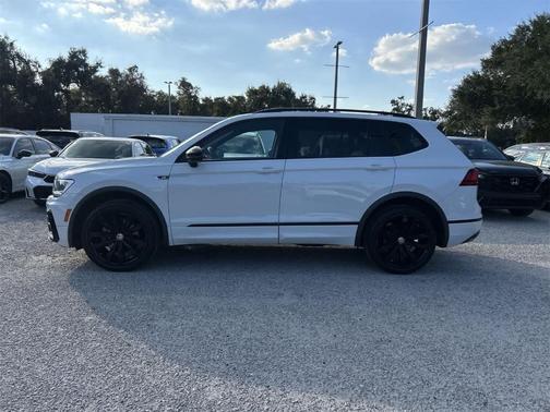 2021 Volkswagen Tiguan 2.0T SE R-Line Black