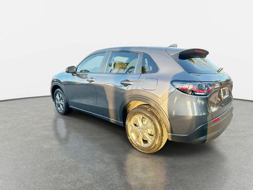 Modern Steel Metallic 2027 Honda HR-V LX