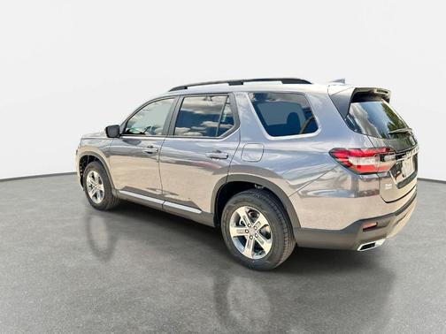 Modern Steel Metallic 2026 Honda Pilot EX-L