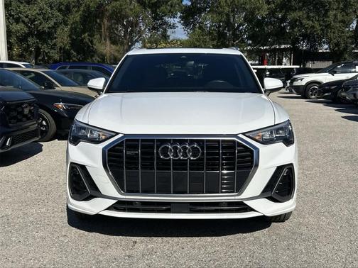 2022 Audi Q3 45 S line Premium