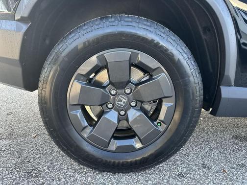 Crystal Black Pearl 2026 Honda Passport RTL