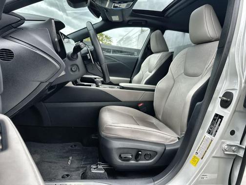 Eminent White Pearl 2024 Lexus RX 350 Premium