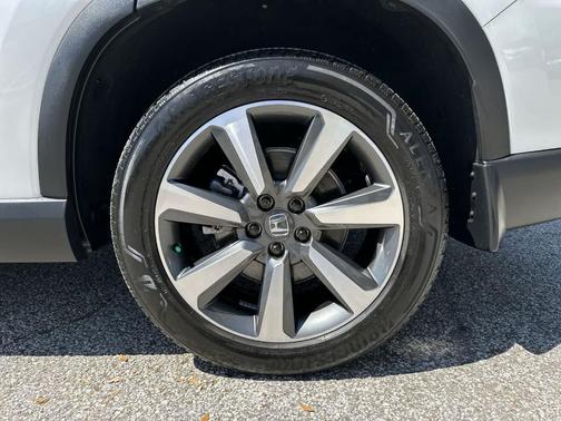 Platinum White Pearl 2025 Honda Pilot Elite