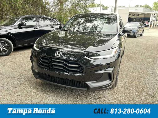 Crystal Black Pearl 2025 Honda HR-V Sport