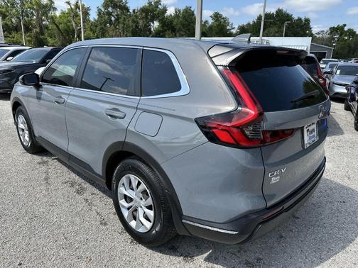 Urban Gray Pearl 2024 Honda CR-V LX