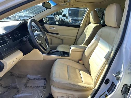 2015 Toyota Camry Hybrid XLE