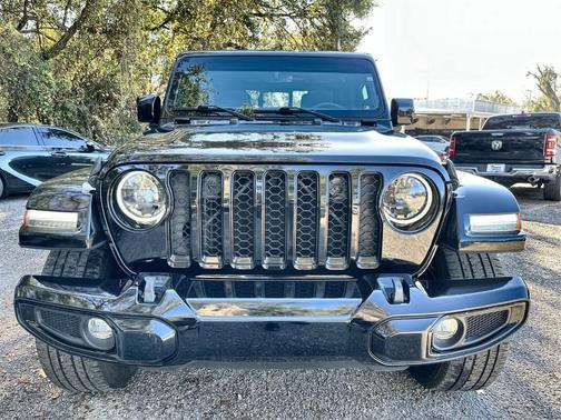 2023 Jeep Gladiator Overland
