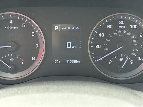 2016 Hyundai TUCSON SE