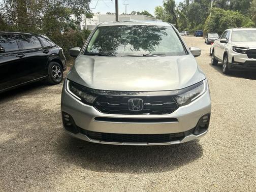 Solar Silver Metallic 2026 Honda Odyssey Touring