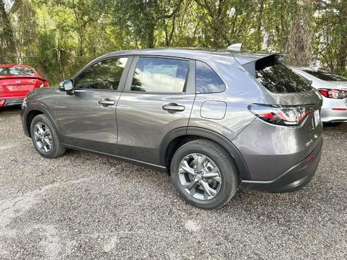 Modern Steel Metallic 2027 Honda HR-V LX