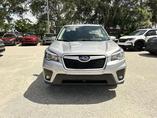 Ice Silver Metallic 2020 Subaru Forester Premium