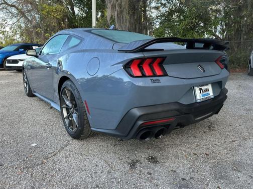 2024 Ford Mustang Dark Horse