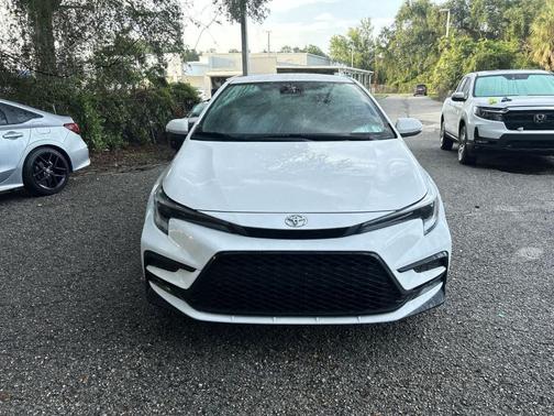 Ice 2024 Toyota Corolla SE