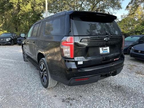 2024 Chevrolet Suburban RST