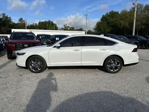 Platinum White Pearl 2026 Honda Accord Hybrid EX-L