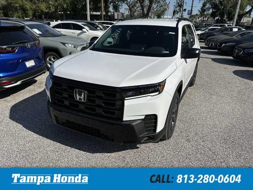 Platinum White Pearl 2026 Honda Pilot Sport
