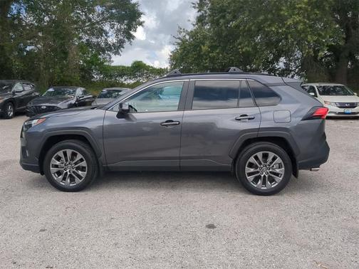 2024 Toyota RAV4 XLE Premium
