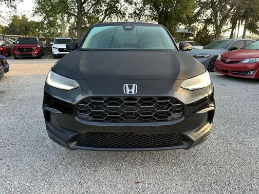 Crystal Black Pearl 2026 Honda HR-V LX