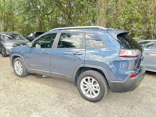 Slate Blue Pearlcoat 2021 Jeep Cherokee Latitude