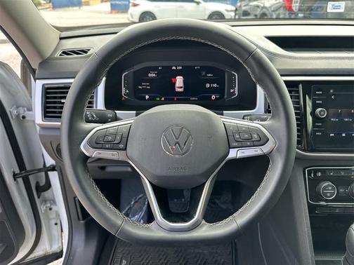 2022 Volkswagen Atlas 3.6L SE w/Technology