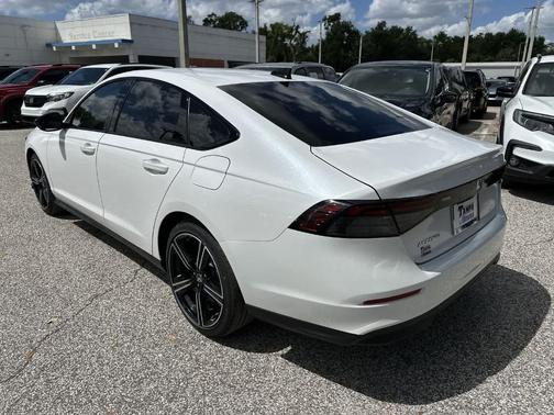 Platinum White Pearl 2026 Honda Accord SE