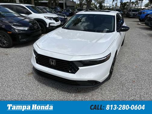 Platinum White Pearl 2026 Honda Accord SE