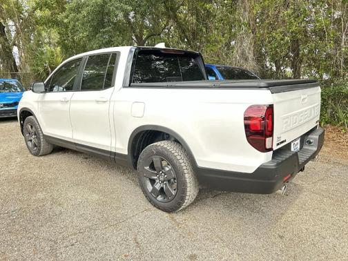 Platinum White Pearl 2026 Honda Ridgeline TrailSport