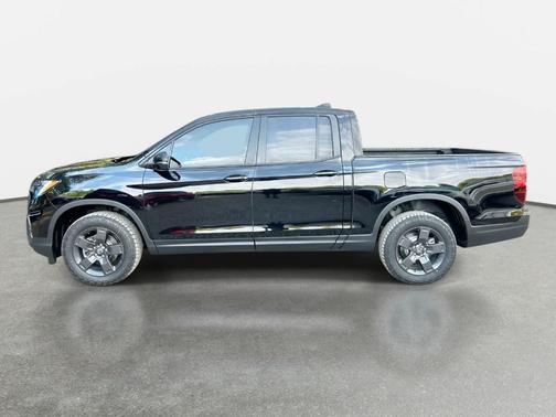 Crystal Black Pearl 2026 Honda Ridgeline TrailSport