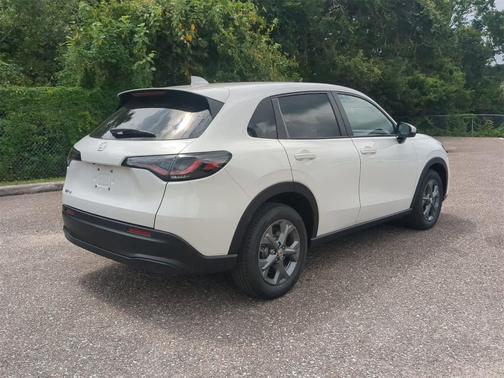 2026 Honda HR-V LX