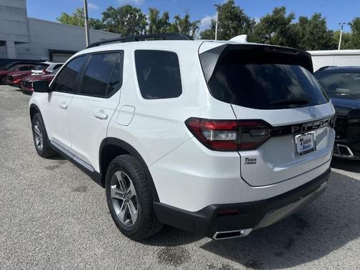 Platinum White Pearl 2026 Honda Pilot EX-L