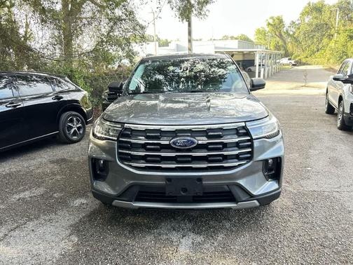 Carbonized Gray Metallic 2025 Ford Explorer Active