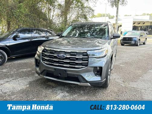 Carbonized Gray Metallic 2025 Ford Explorer Active