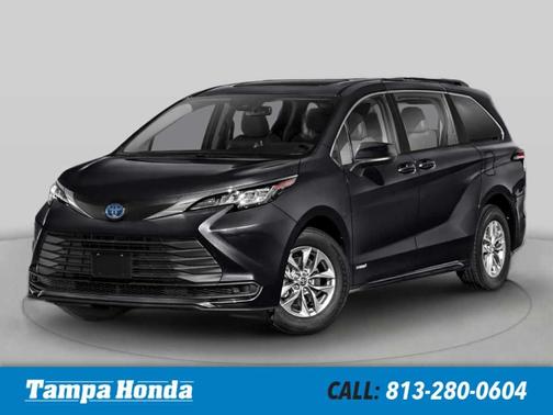 2025 Toyota Sienna XLE