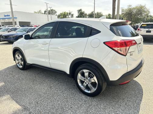 2017 Honda HR-V LX