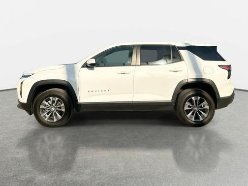 Summit White 2026 Chevrolet Equinox LT