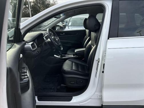 2019 Kia Sorento EX V6