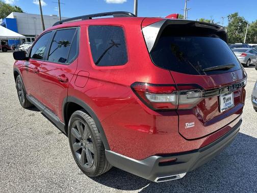 Radiant Red Metallic II 2025 Honda Pilot Sport