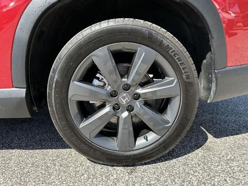 Radiant Red Metallic II 2025 Honda Pilot Sport