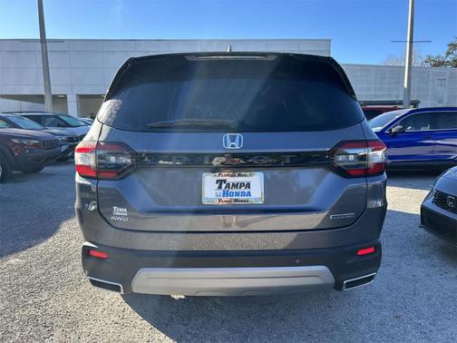 2025 Honda Pilot Touring