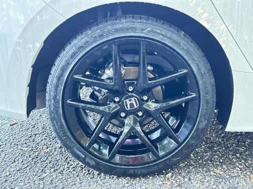 Platinum White Pearl 2026 Honda Civic Sport