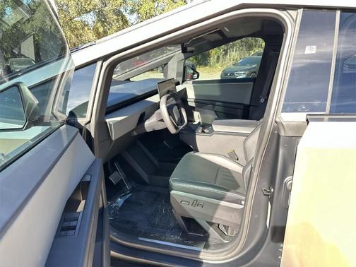 2024 Tesla Cybertruck Base