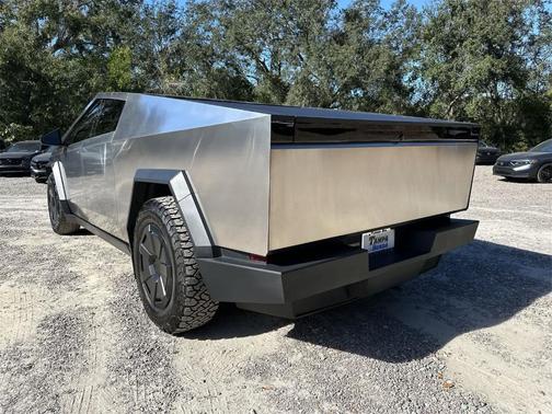 2024 Tesla Cybertruck Base