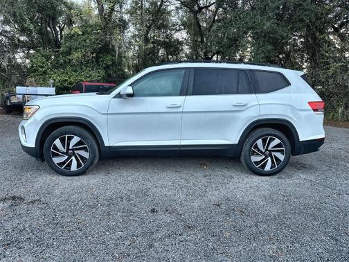 2024 Volkswagen Atlas 2.0T SE