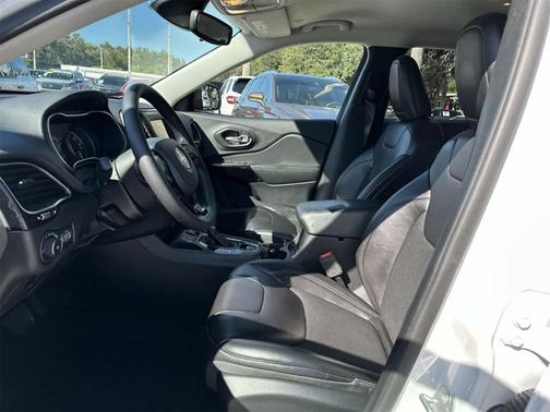 2021 Jeep Cherokee Latitude Plus