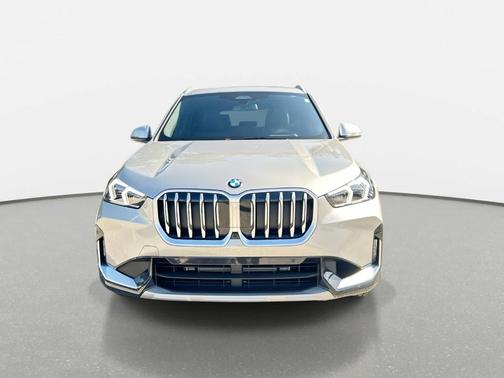 Space Silver 2025 BMW X1 xDrive28i