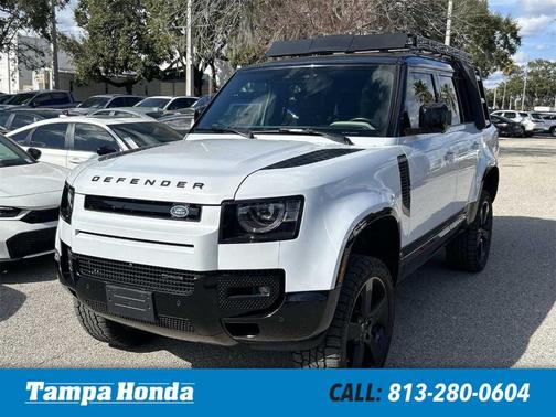 2023 Land Rover Defender X-Dynamic SE